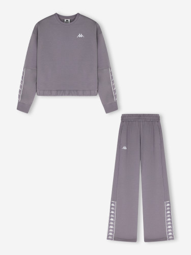 Костюм женский